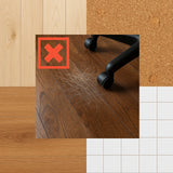 Kratzer auf einem Holzfußboden durch Rollen einer Bodenschutzmatte ADVANTAGEMAT von Floortex
